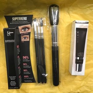 4pc Makeup Bundle 👛 It Cosmetics....